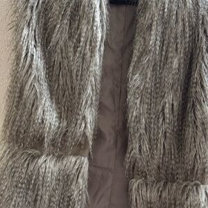 Zara size small faux fur vest, like new condition